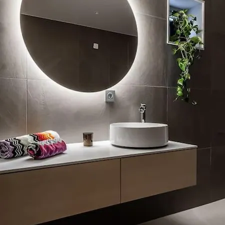 Stroken Med Spektakulaer Utsikt Villa